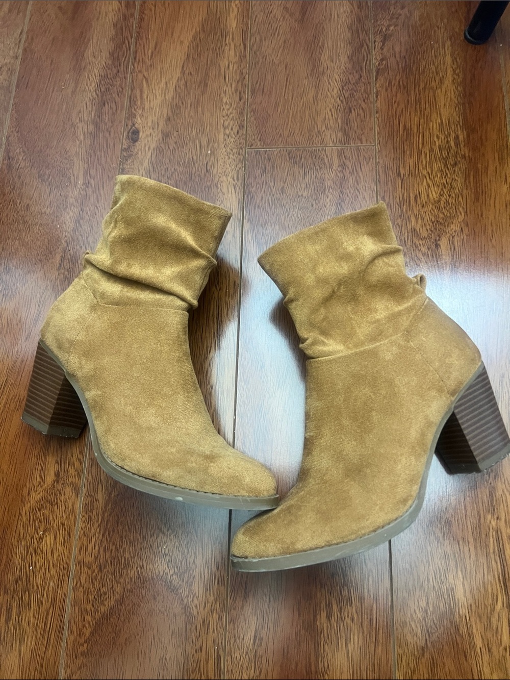 Women's Western Style Tan Suede Slouch Ankle Boots